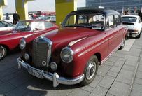 Trimoba AG / Oldtimer und Immobilien,Mercedes Ponton 220S (W180II), JG 1956; 100 PS; 6 Zyl. 160km/h. Sehr schön restauriert mit seltenem FSD