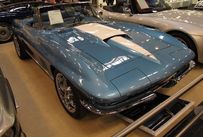 Trimoba AG / Oldtimer und Immobilien,Corvette C2 1966, leider für die C2 mit nicht originalem LS3 V8 Motor, 500PS, Spezialgetriebe: Preis Euro 129'000.-, was selbst für einen originalen 427er zu hoch wäre. Aber vielleicht findet sich ja einen D....